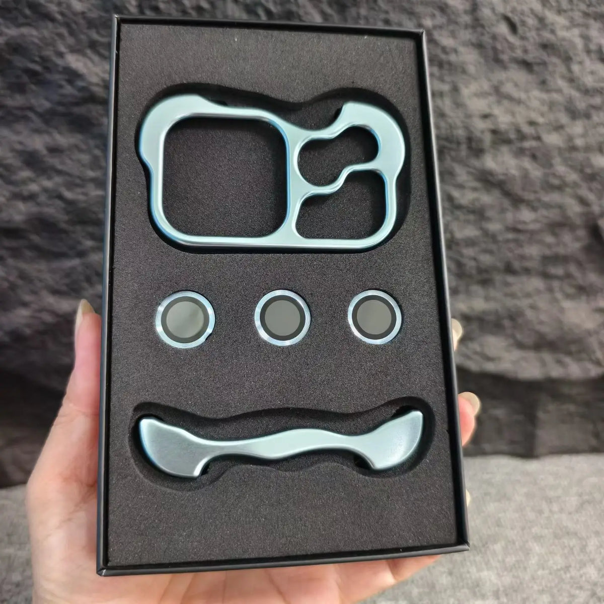 Funda Bumper de Metal para iPhone – Diseño Irregular, Protección de Lente, iPhone 13 al 18 Pro Max