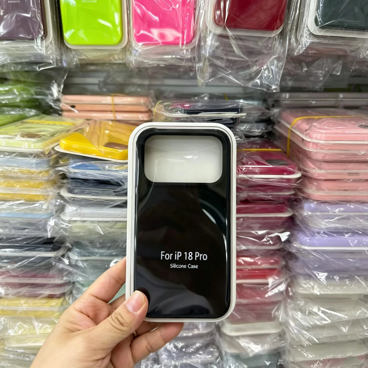 Funda de Silicona Líquida para iPhone 18 17 16 15 Pro Max Plus – Antihuella, Antigolpes, con Forro Aterciopelado