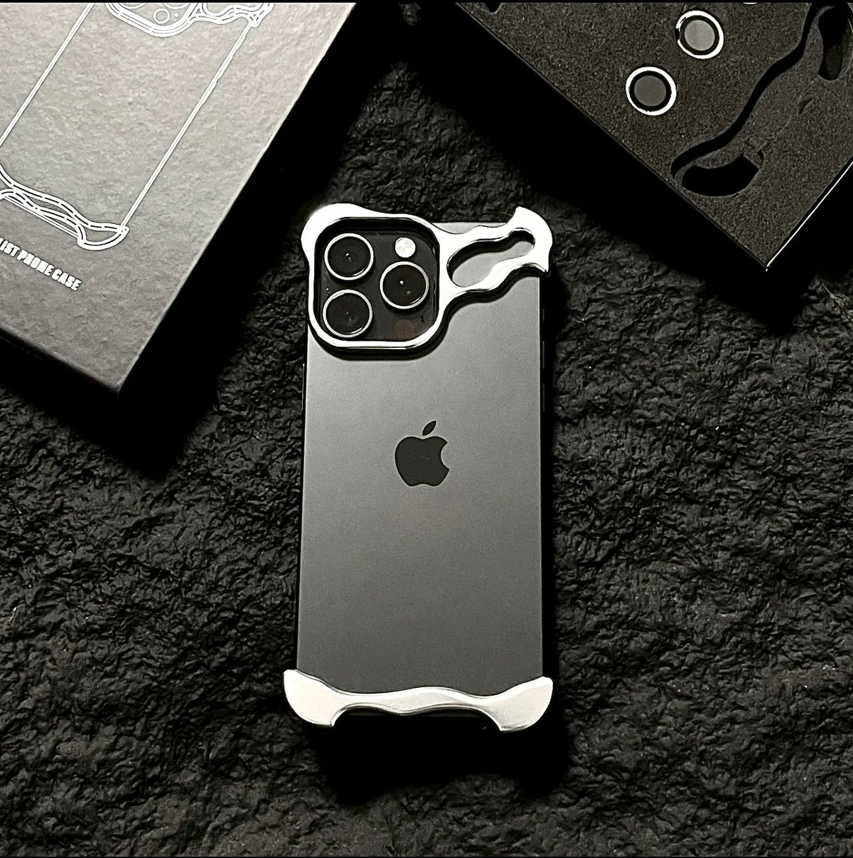 Funda Bumper de Metal para iPhone – Diseño Irregular, Protección de Lente, iPhone 13 al 18 Pro Max